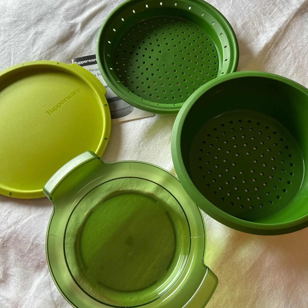 Tupperware Lime and Forest Green Steamer Set